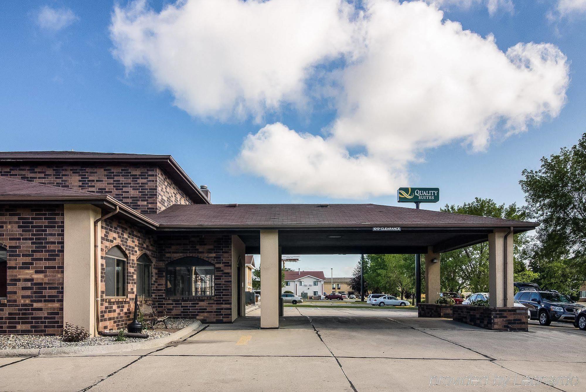 Quality Suites Near West Acres Fargo Exterior foto