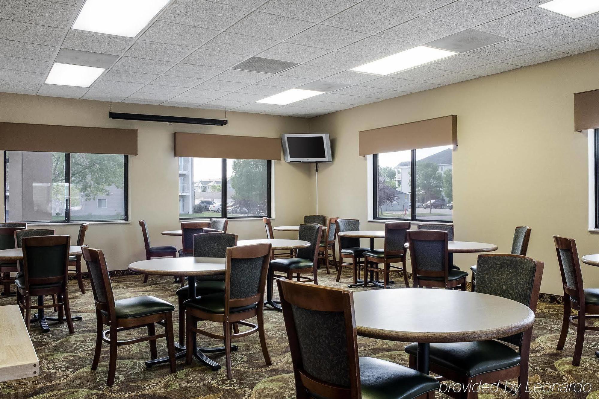 Quality Suites Near West Acres Fargo Exterior foto